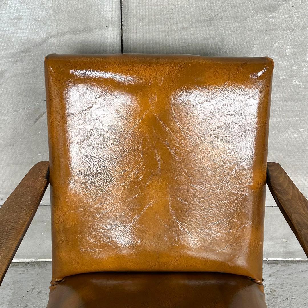 ✦1960〜1970✦PUレザー張り　ラウンジチェア 木製脚　喫茶店　昭和レトロ