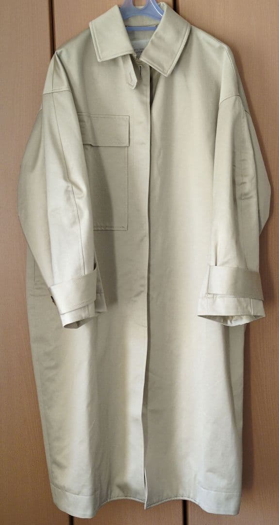 カレンソロジー　ステンカラーコート