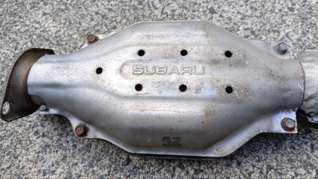 【ジャンク】BH BEレガシィマフラー 触媒