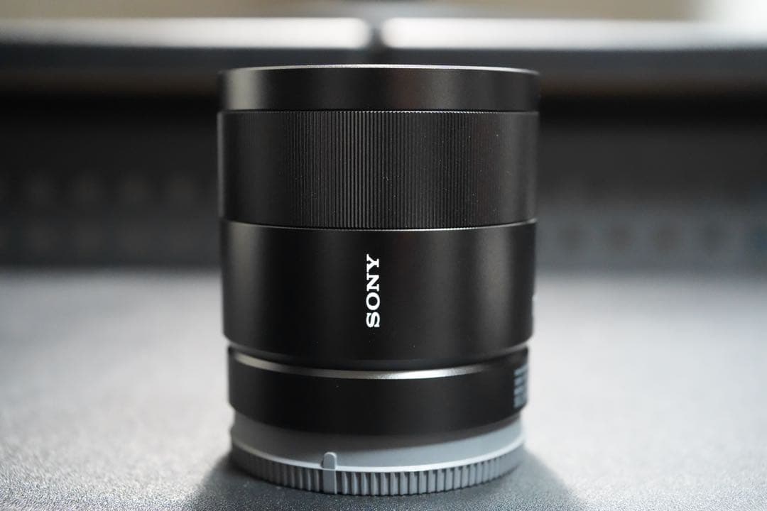 【美品】 Sonnar T* 24mm F1.8 ZA ＋ LHP-1