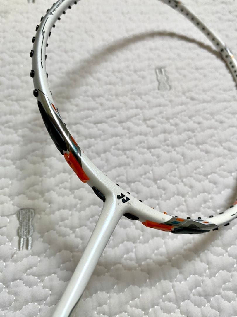 ラケット　YONEX ヨネックス ボルトリック70 Etune 4UG5