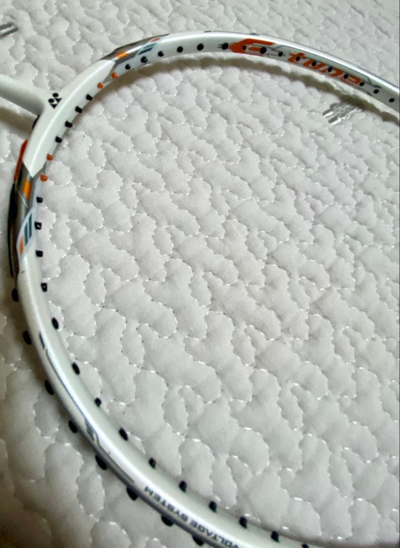 ラケット　YONEX ヨネックス ボルトリック70 Etune 4UG5