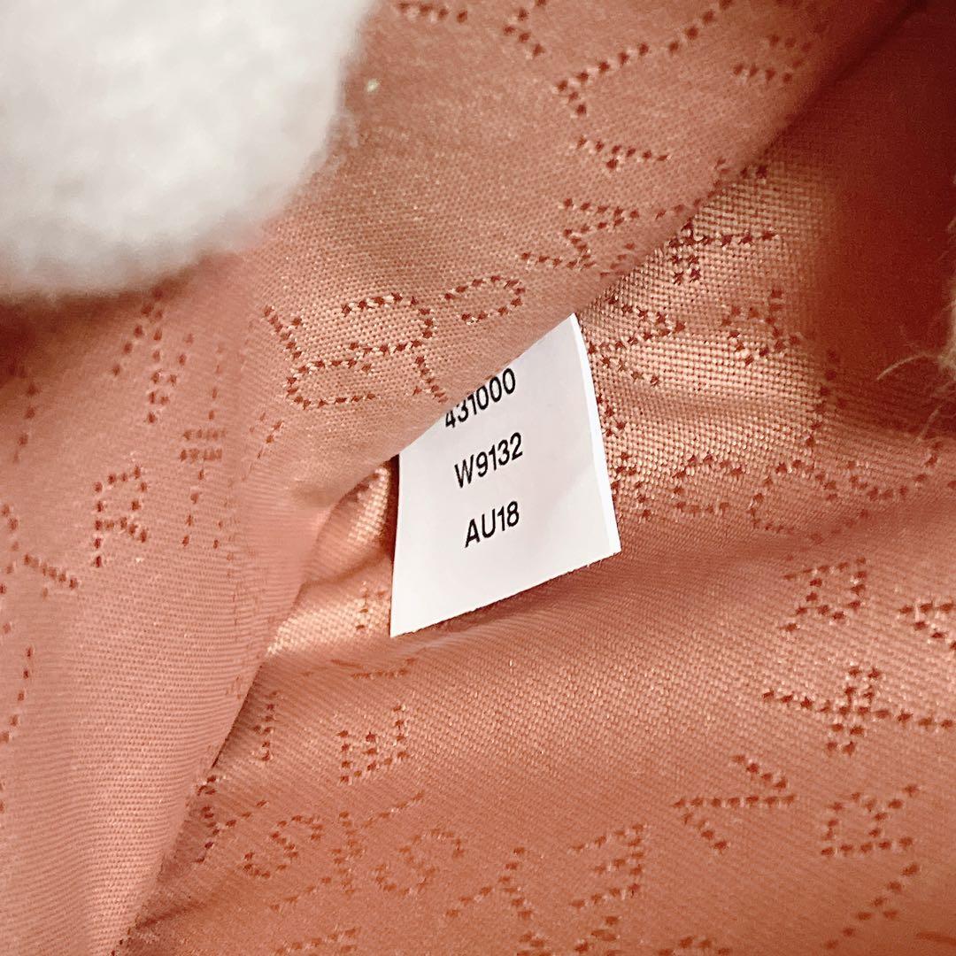 未使用STELLAMcCARTNEYステラマッカートニー 三つ折り財布　箱付き