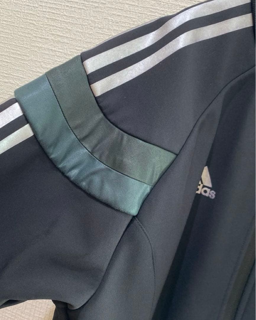 海外人気 高級感 サッカー 日本代表 adidas／トラックトップ ジャージ