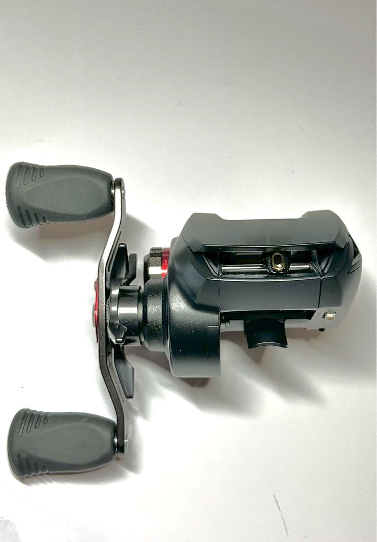 激レア新品　ダイワ(DAIWA) Z2020 SH BLACK LTD(右)