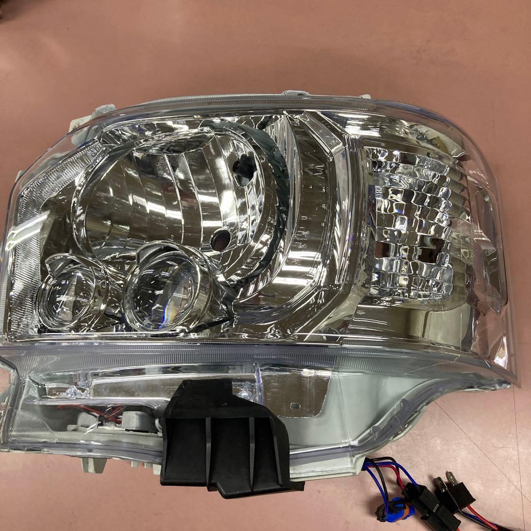 ヘッドライト中古配線ハーネス付き　社外品