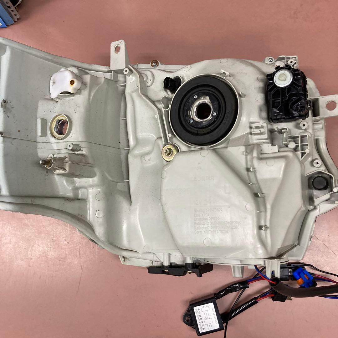 ヘッドライト中古配線ハーネス付き　社外品