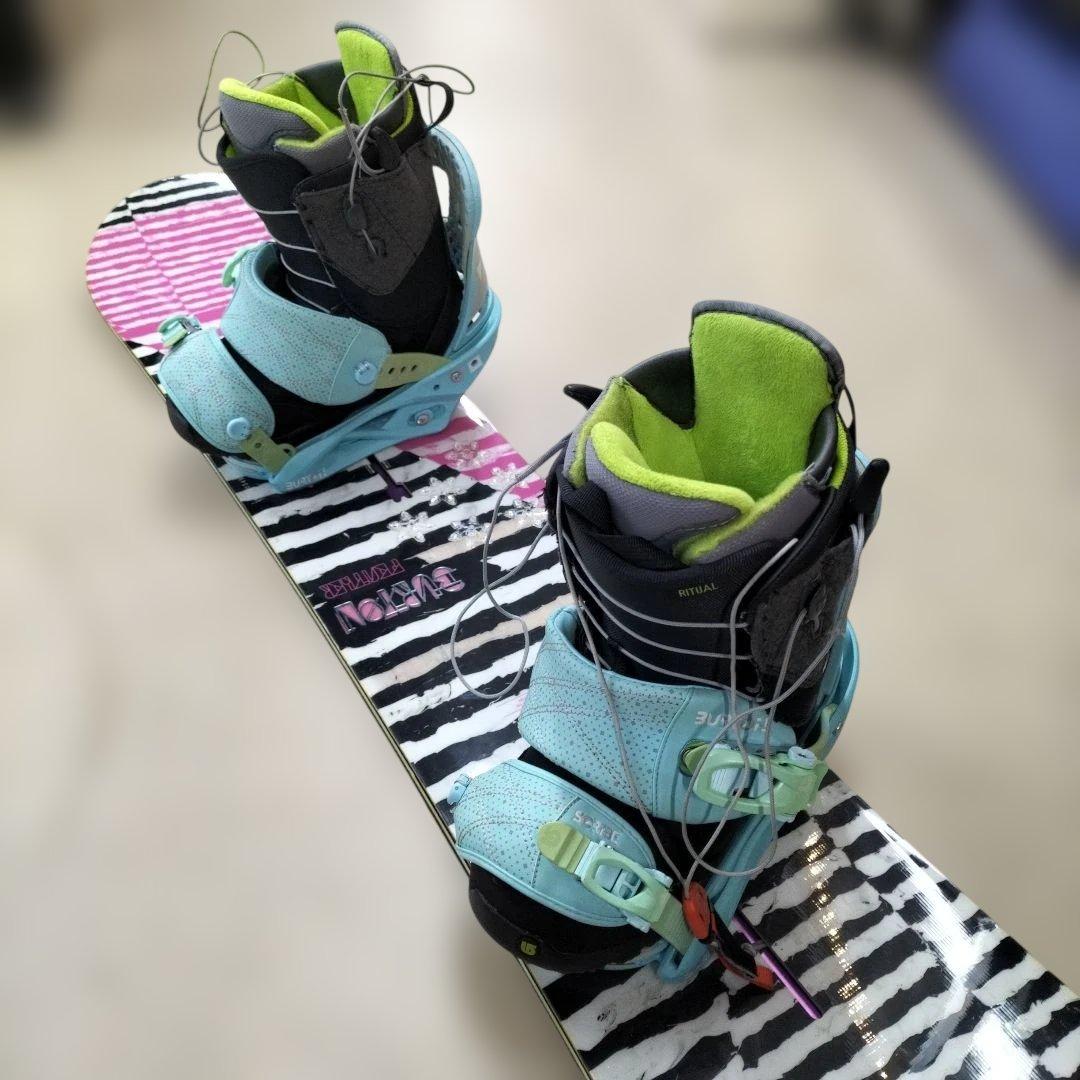 Nex226 スノーボード ストライプデザイン