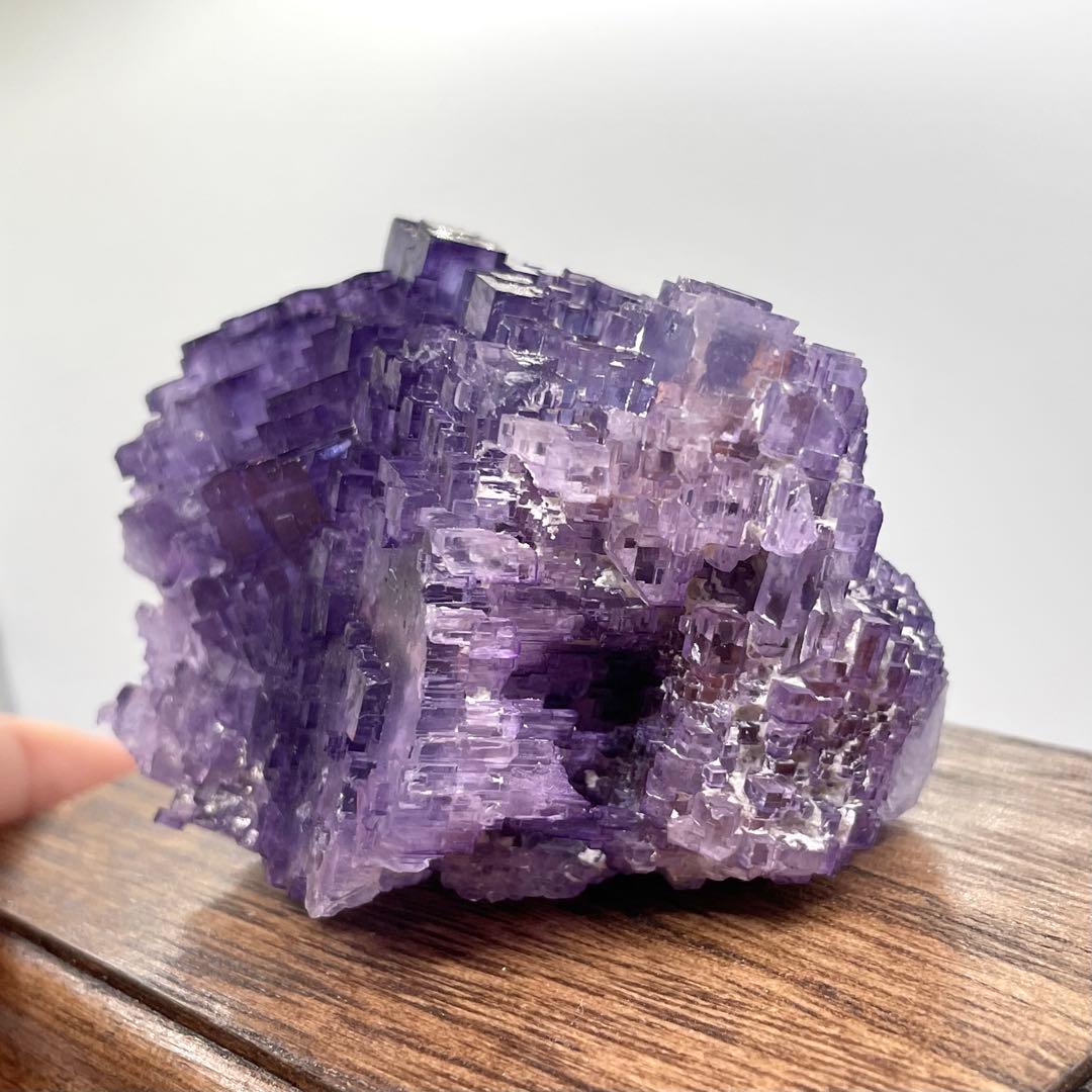 中国 新疆ウイグル自治区産 フローライト 鉱物標本