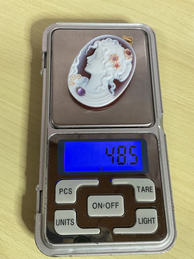 K18金天然石レッド瑪瑙カメオペンダント　トルマリン& アメジスト付き