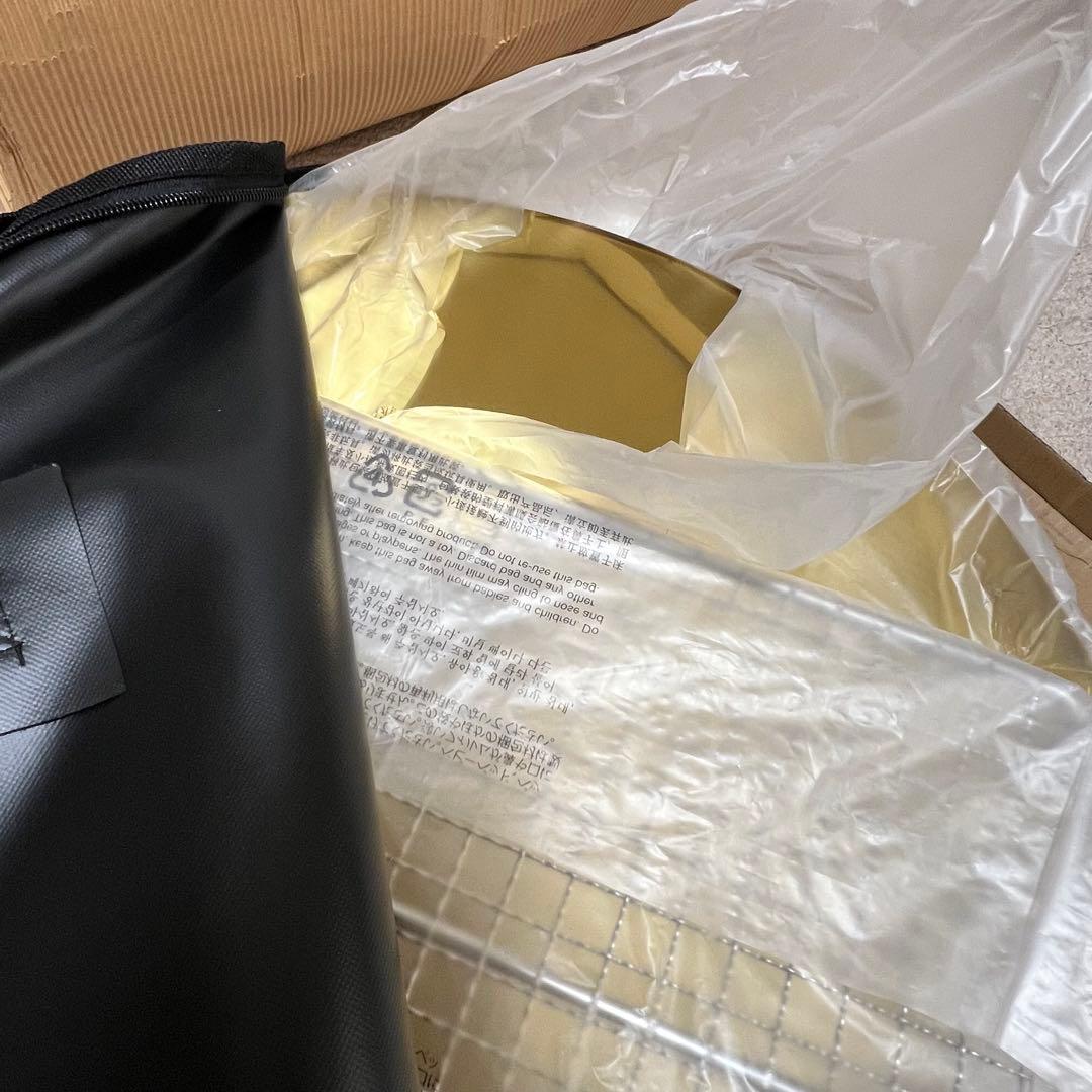 新品‼️限定品　コールマン　ゴールド　ファイヤーディスク　焚き火台