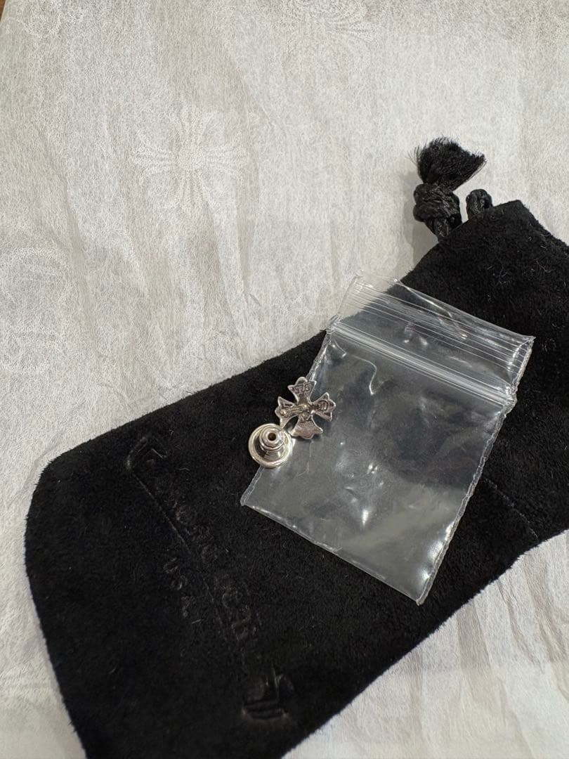 【正規品】 新品未使用　クロムハーツ　CHプラススタッドピアス