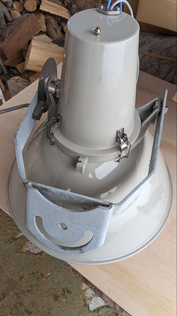 松下電工水銀灯（投光器）YA56121 防雨型　200Ｖ 660〜1000W用