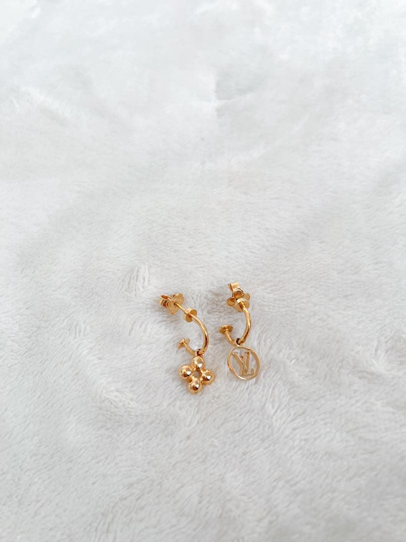 ルイヴィトン　ピアスブックルドレイユ　ブルーミング LV フラワー美品