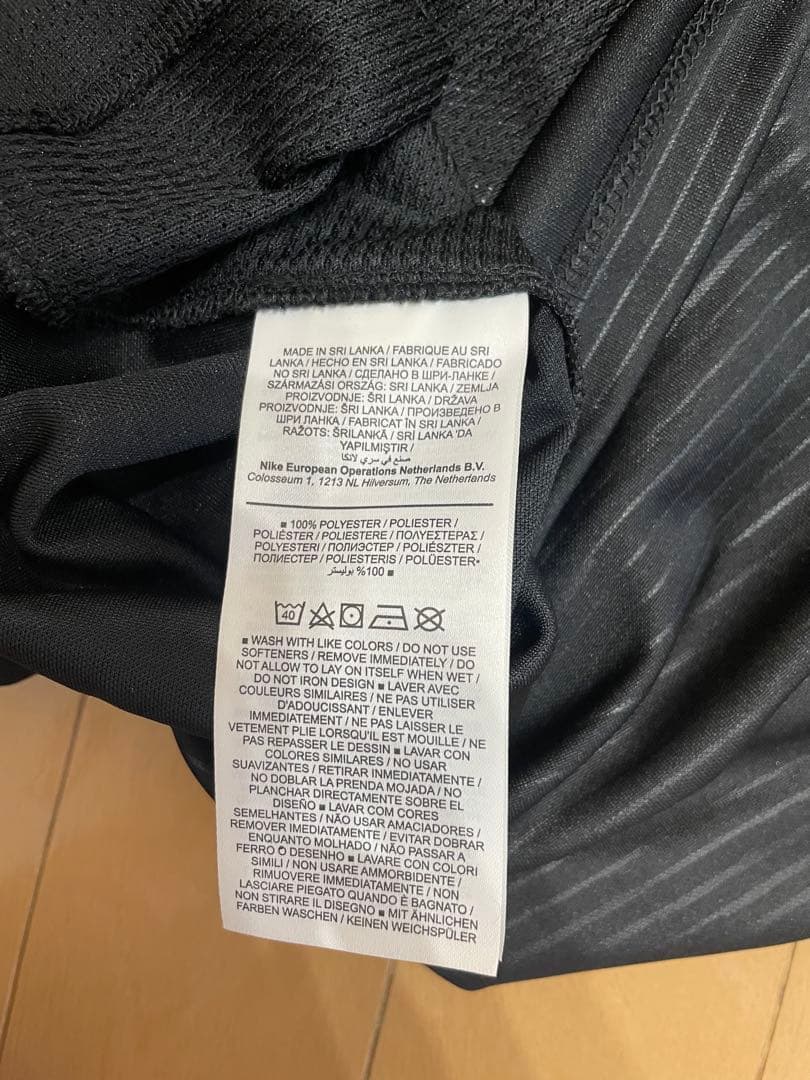 [長谷部選手直筆サイン入り]フランクフルト 21/22 公式レプリカユニフォーム