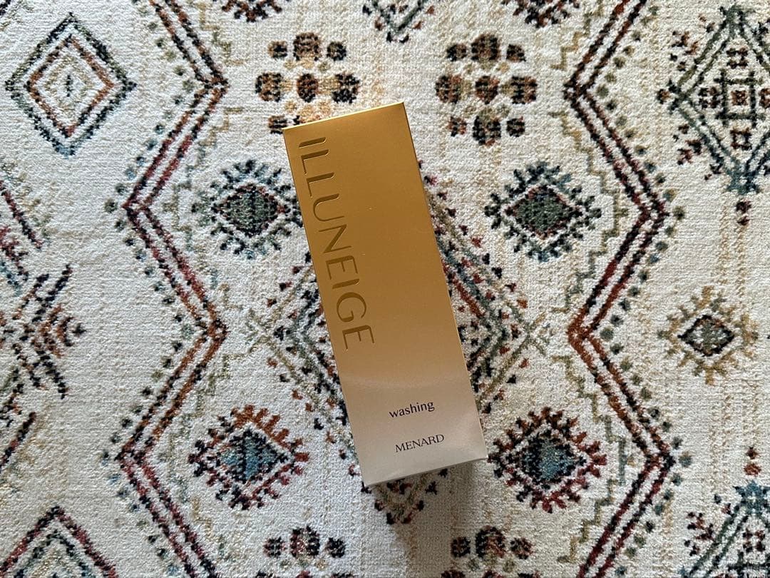 メナードイルネージュ4本セット