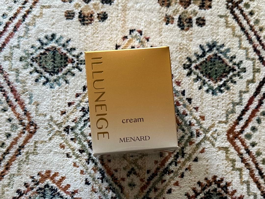 メナードイルネージュ4本セット