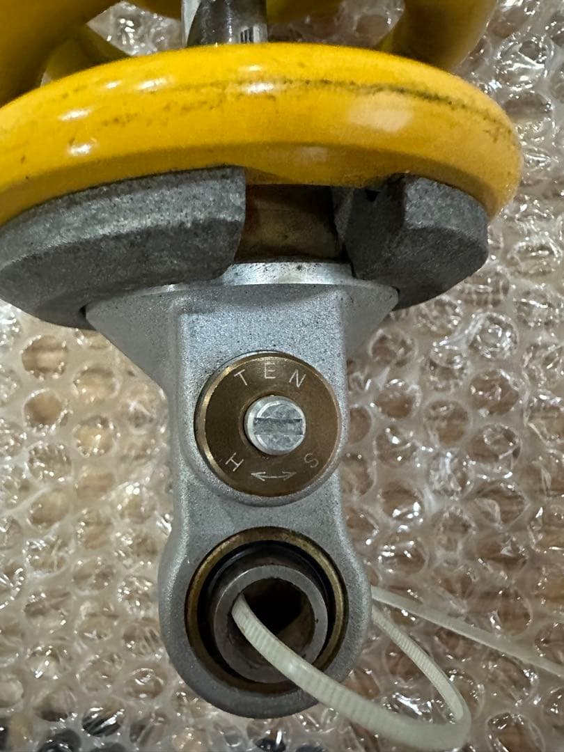 トライアンフデイトナ675 純正リアサスペンション