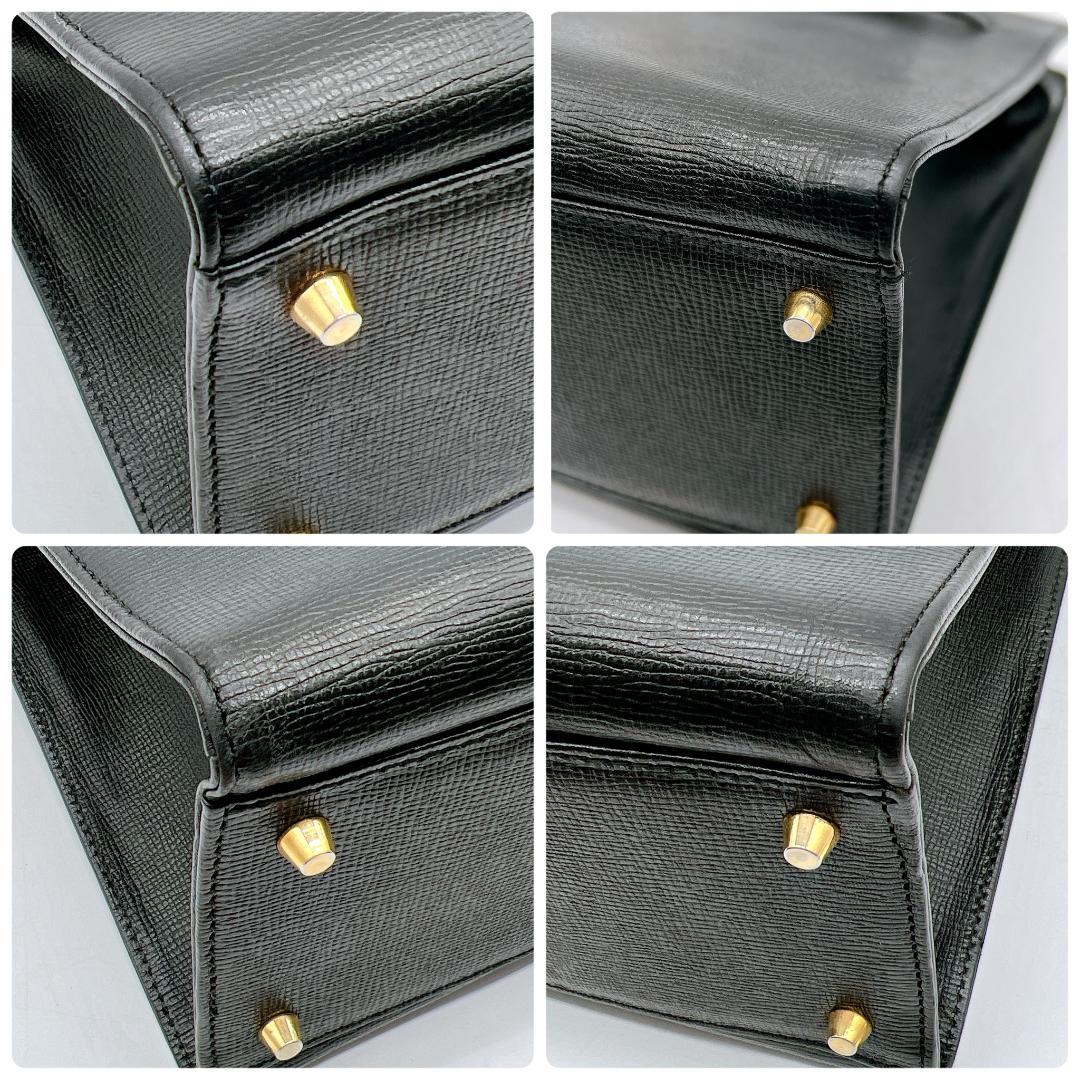 Moschino レザー ロゴプレート トートバッグ ブラック f649