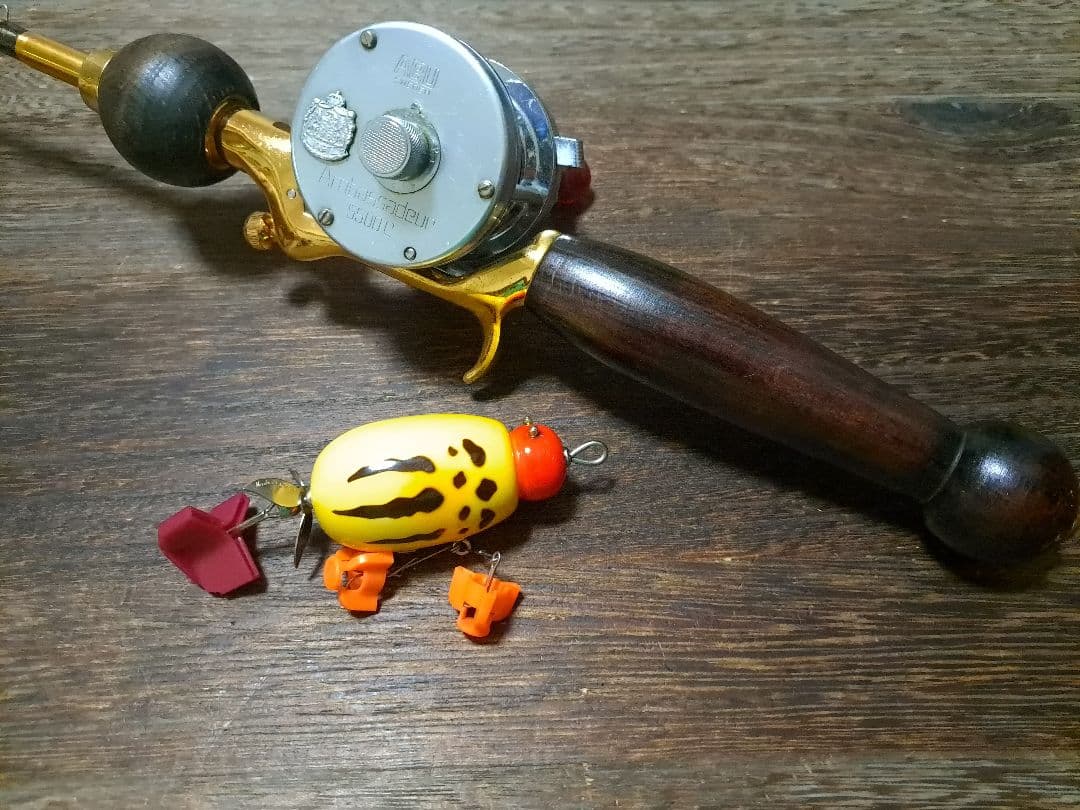 道楽　DOWLUCK 　ドウラク　津屋川亀吉　SMBR　スズメカラー