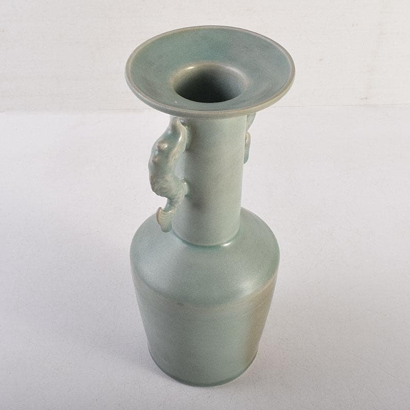 中国　龍泉窯　粉青釉　魚双耳瓶　花生　時代箱付　C　8294