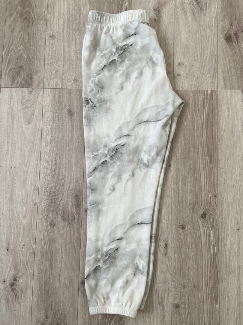 【KITH】美品！Mサイズ スウェットパンツ