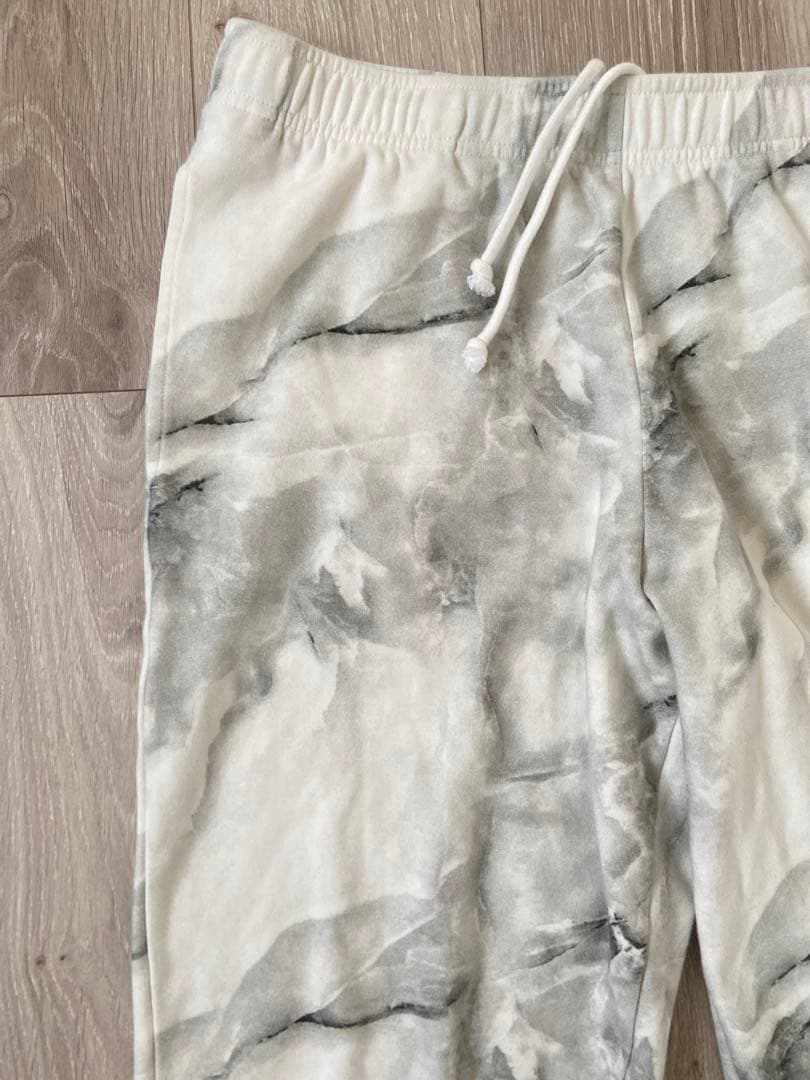 【KITH】美品！Mサイズ スウェットパンツ