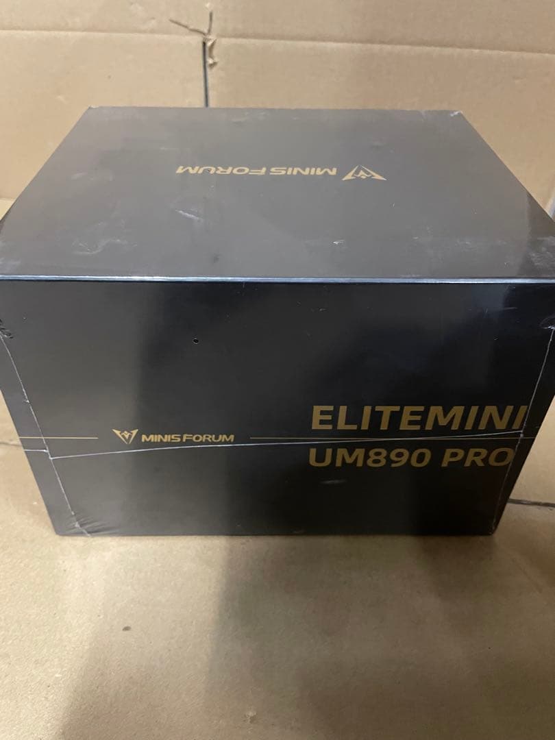 MINISFORUM UM890 Proミニpc