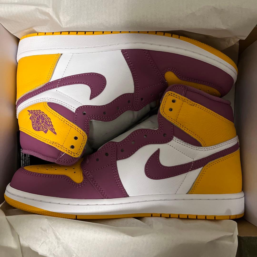 新品未使用　NIKE AIR JORDAN 1 RETRO HIGH OG