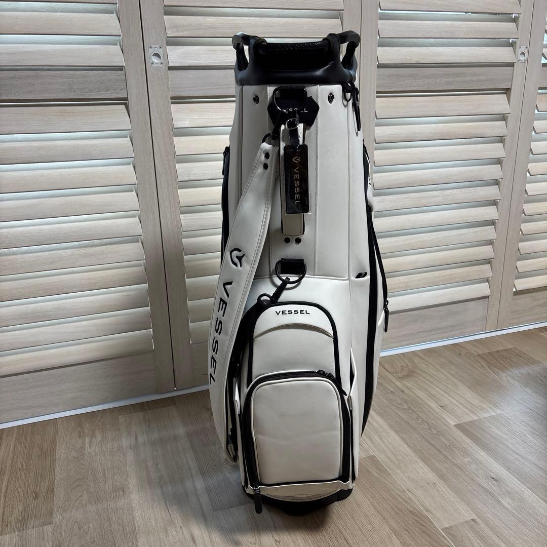 ベゼル　Lux 7 JP キャディバック　 　本革ヘッドカバー 5点セット付