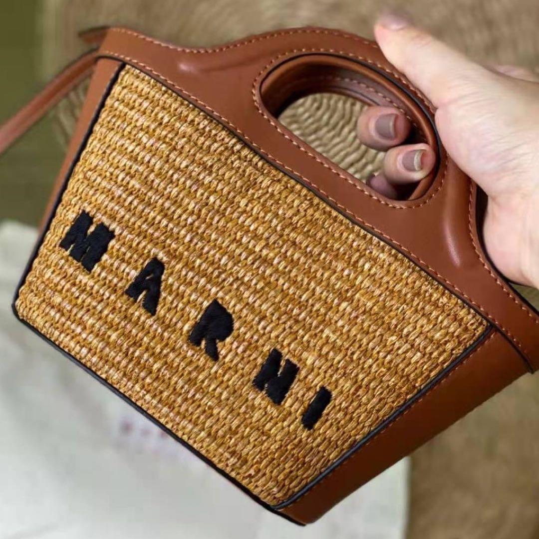 MARNI ロゴ入りかごバッグ　早物勝ち