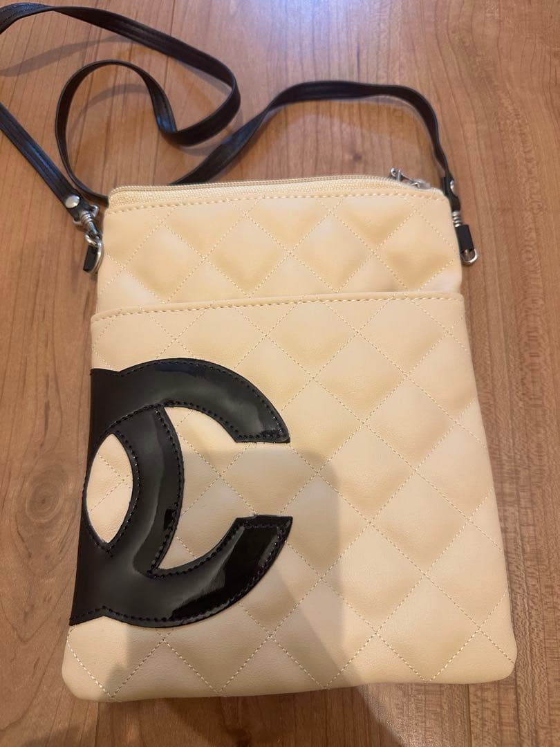 CHANELノベルティ カンボンライン キルティング ショルダーバッグ