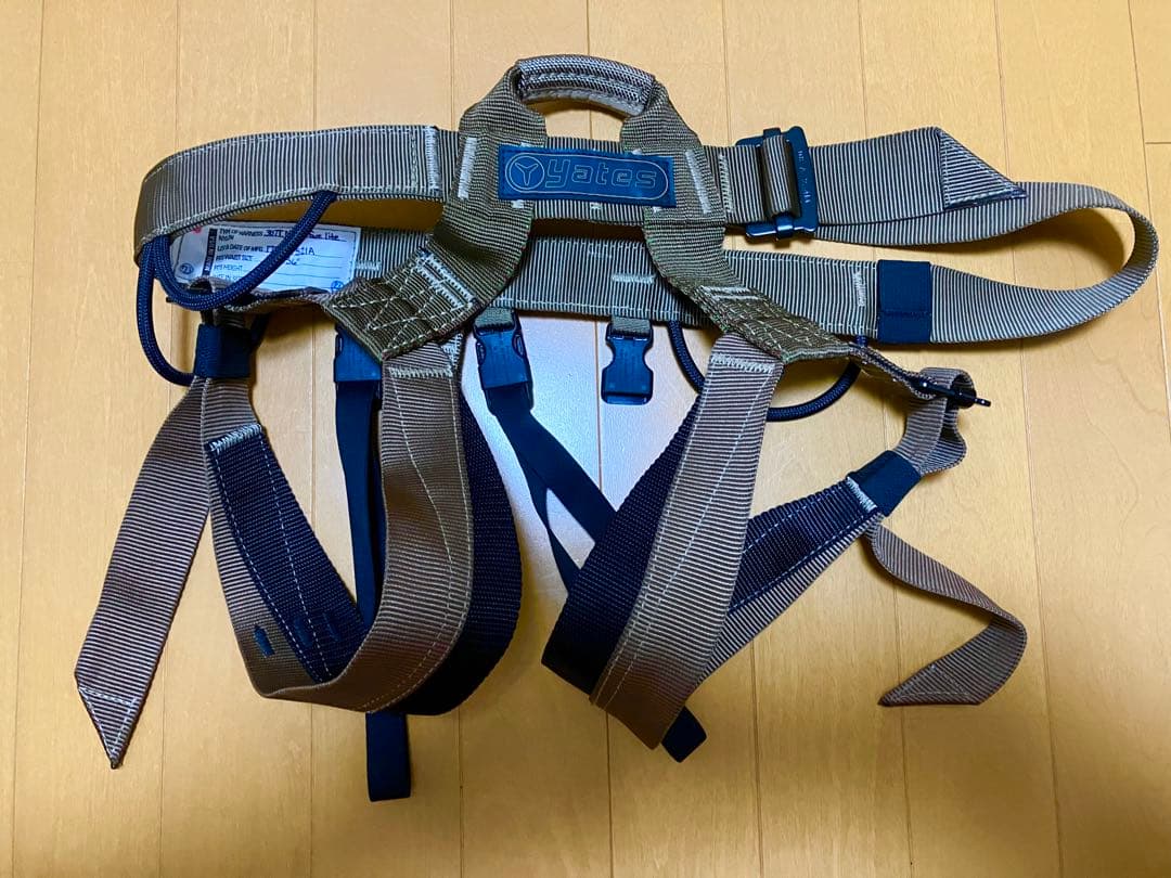 yates製ハーネス　未使用品
