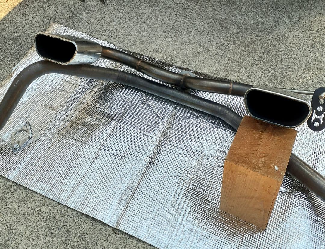 ■JB23 ジムニー☆左右2本出しマフラー☆ステンレス製☆美品☆送料サービス■