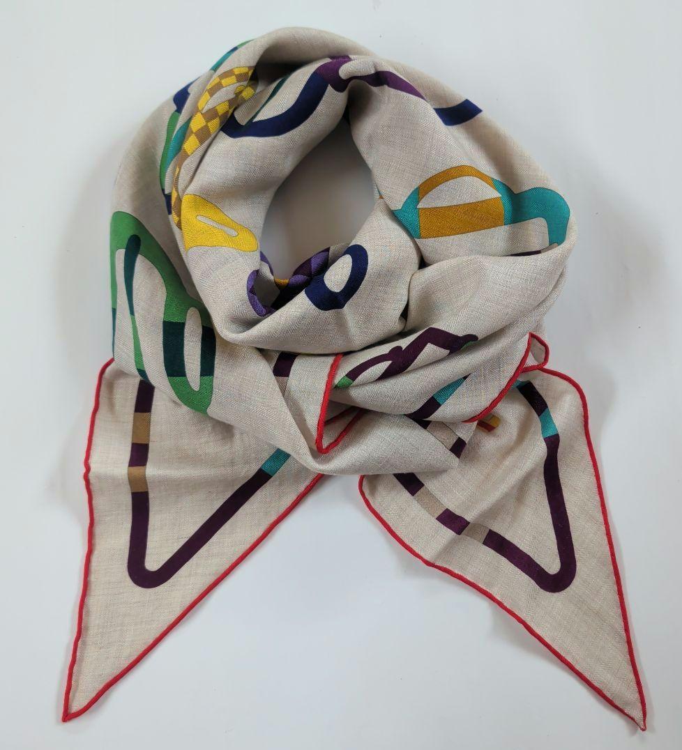 【新品未使用】エルメス トライアングル Bouclerie Moderne