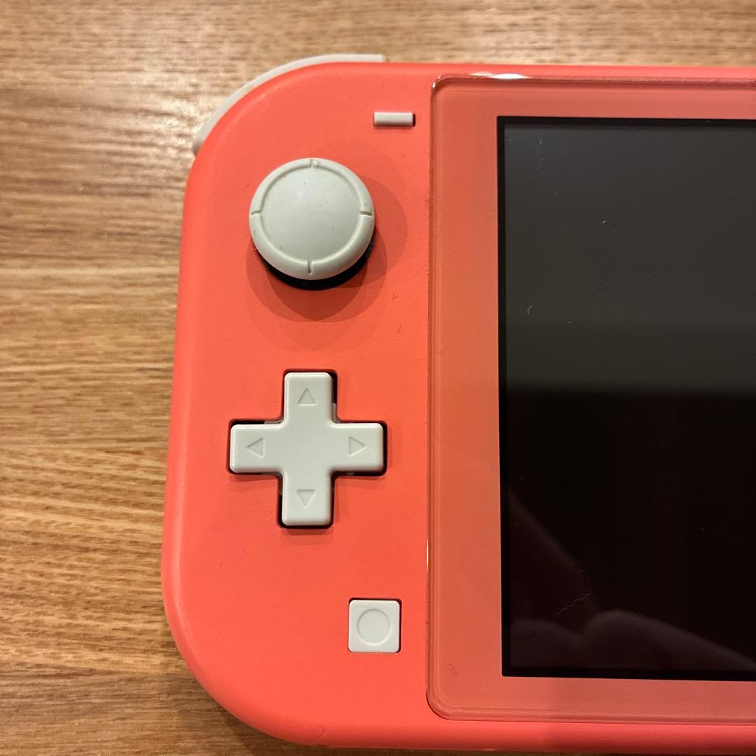 【美品】Nintendo switch Lite コーラル