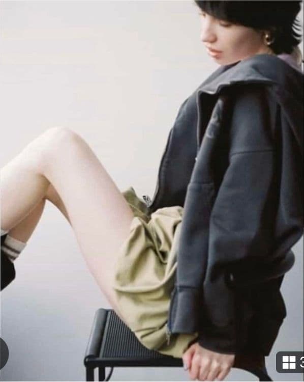 新品・タグ付き！　ＳＮＩＤＥＬ　ボリュームパーカー　ダークグレー