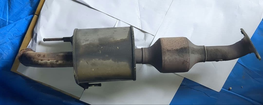 トヨタ純正 中間マフラー 触媒付き SANGO製