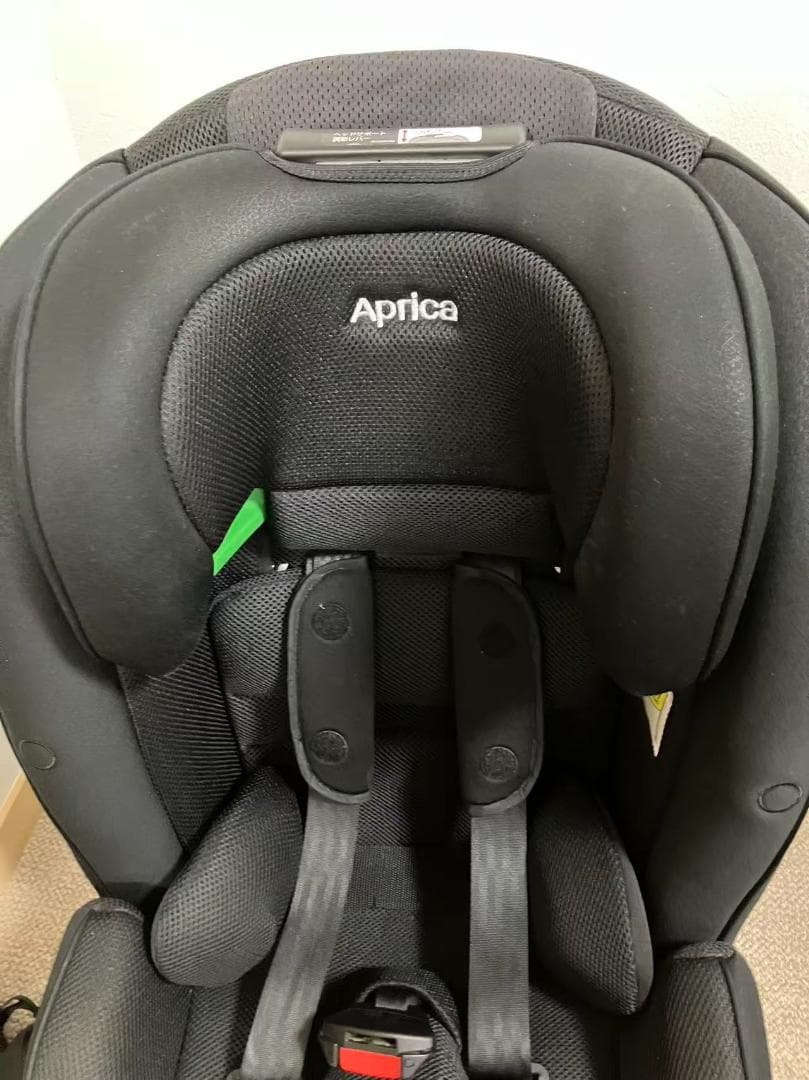 Aprica フォームフィット ISOFIX 360° セーフティー