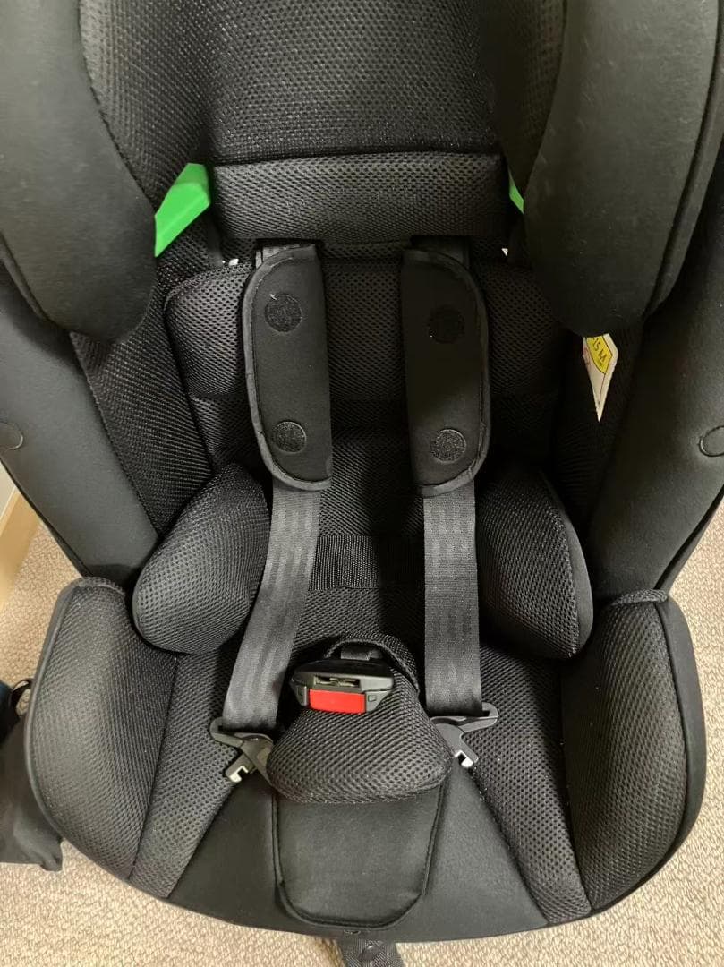 Aprica フォームフィット ISOFIX 360° セーフティー