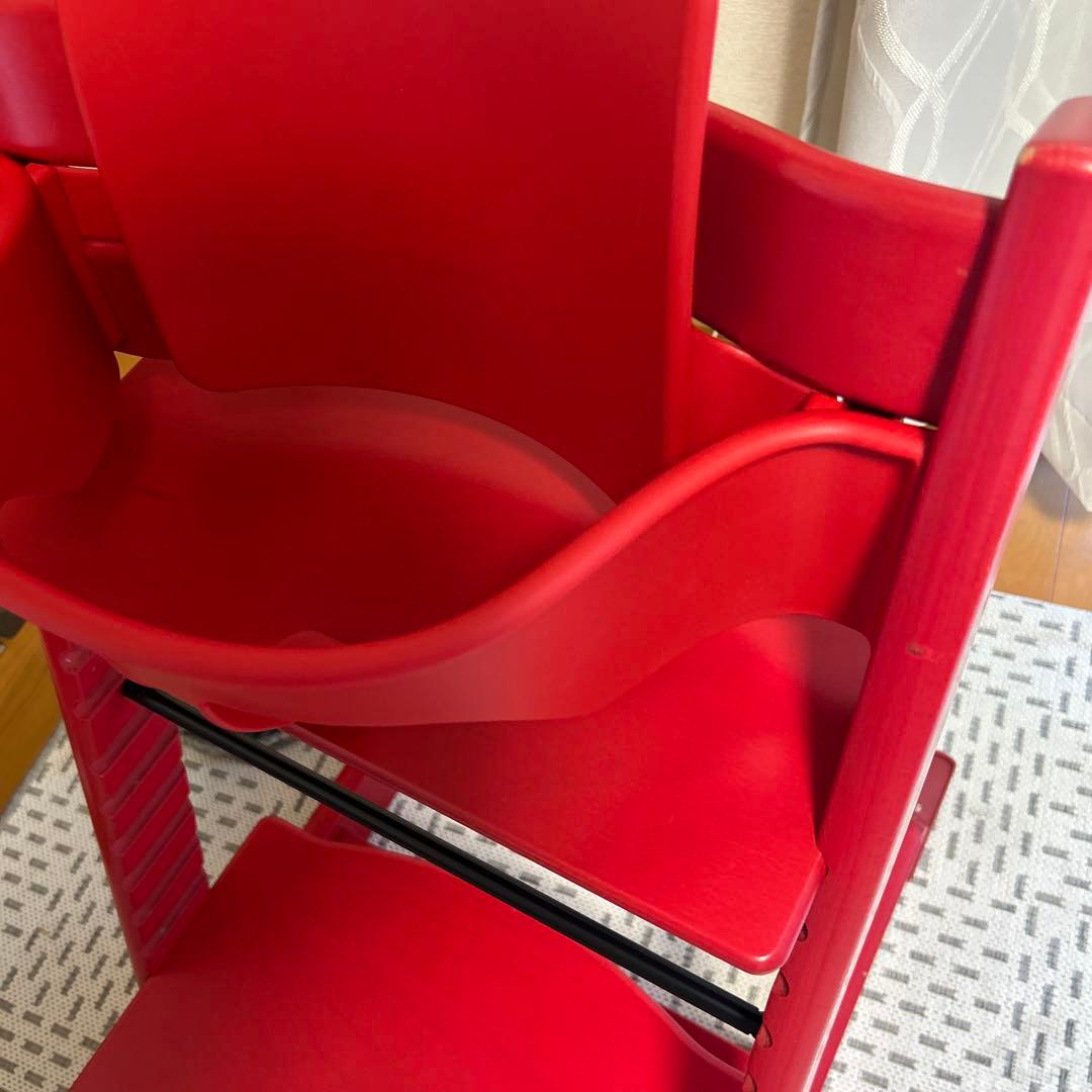 【大人気】STOKKE トリップトラップ ベビーセット付き 赤