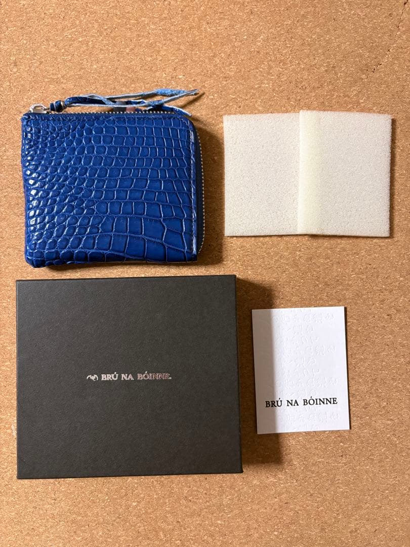 未使用品　ブルーナボイン　クロコスモールウォレット　ブルー