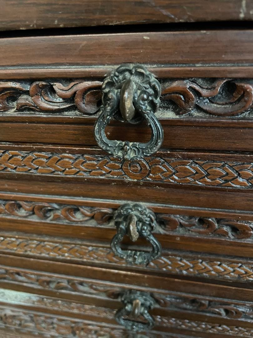アジア家具　彫刻入り木製5段引き出し