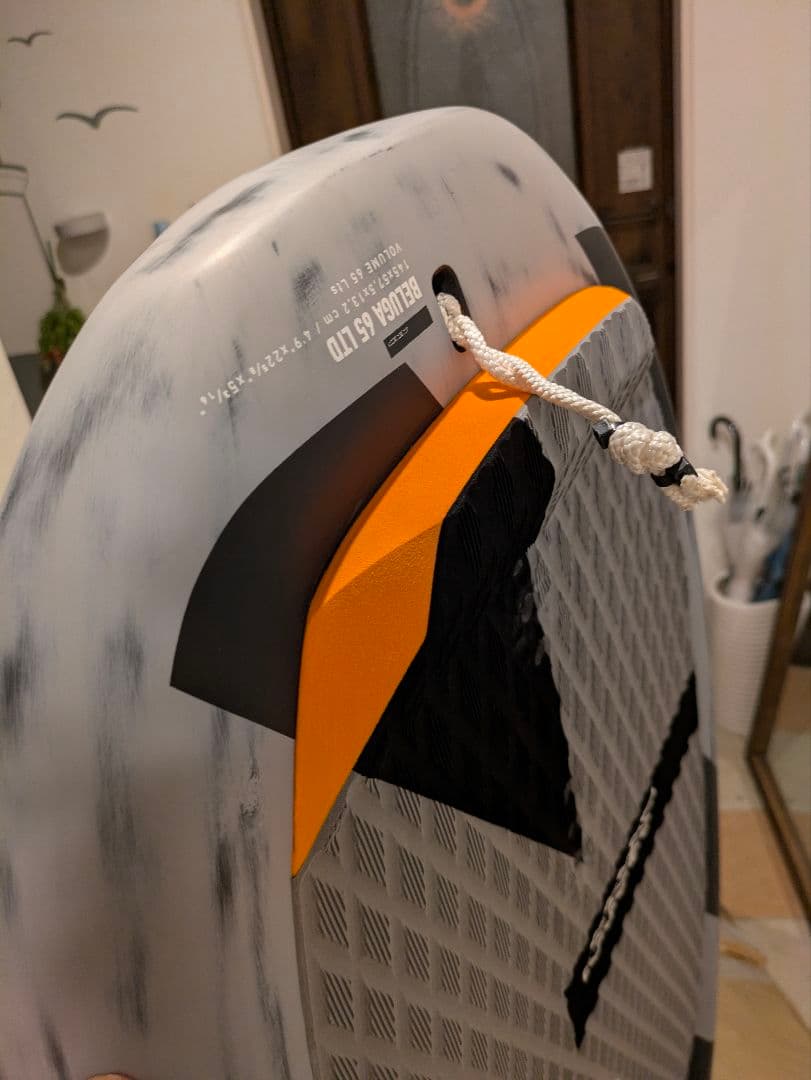 KRRD BE LUGA 65 LTD フォイルボード