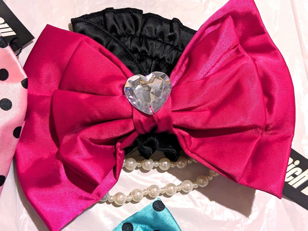 新品未使用 おりぼん パール ハートチャーム付きガーター