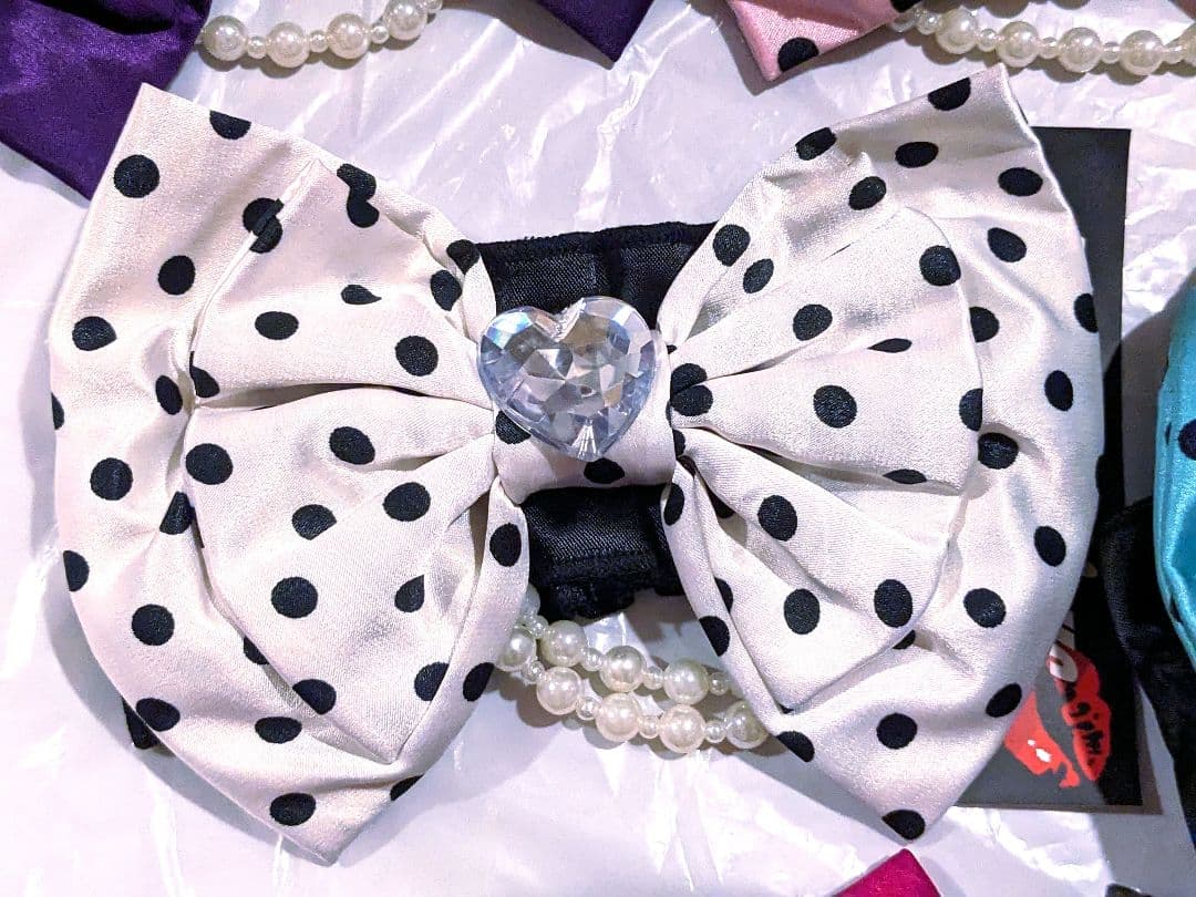 新品未使用 おりぼん パール ハートチャーム付きガーター