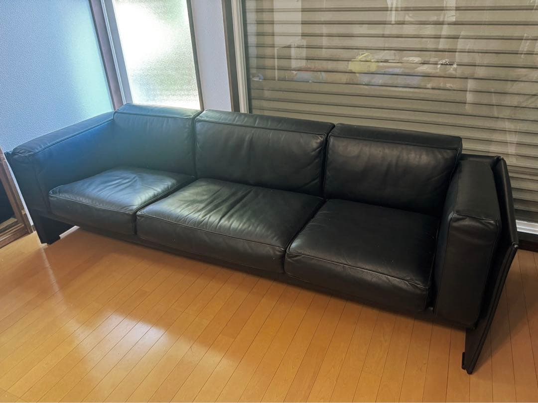 angna　美品 カッシーナ 本革 DUC 3人掛けソファ
