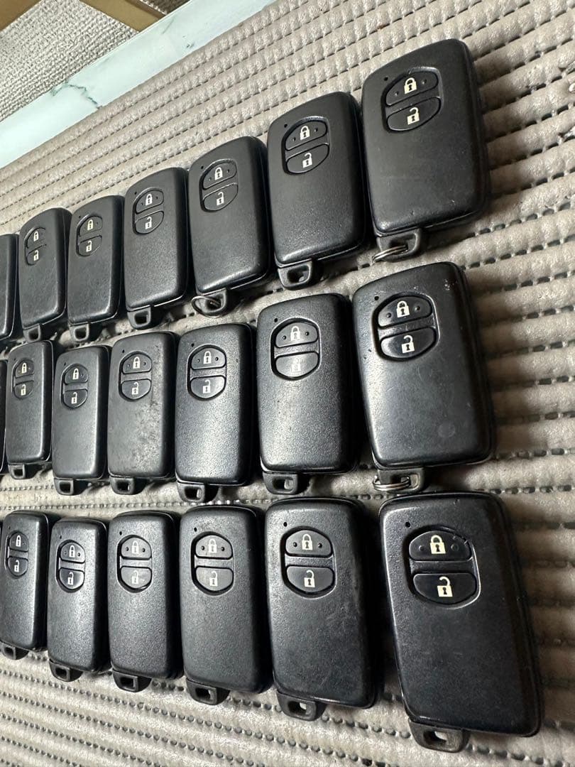 トヨタ スマートキー（キー30個付き）