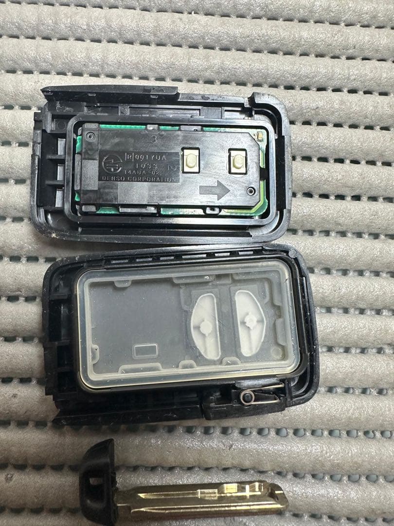 トヨタ スマートキー（キー30個付き）