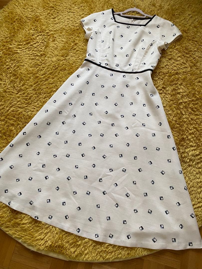 2025SSストロベリーフィールズ　キュービードロップワンピース